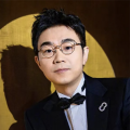剧情讲述汤姆和杰瑞意外穿越回古代东方，与神秘星斗罗盘结缘，卷入奇幻冒险。